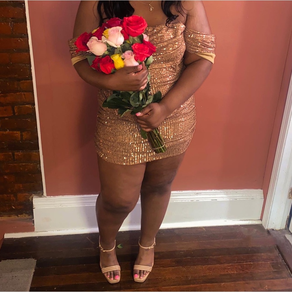 I am selling my birthday dress. Only worn once for these photos.